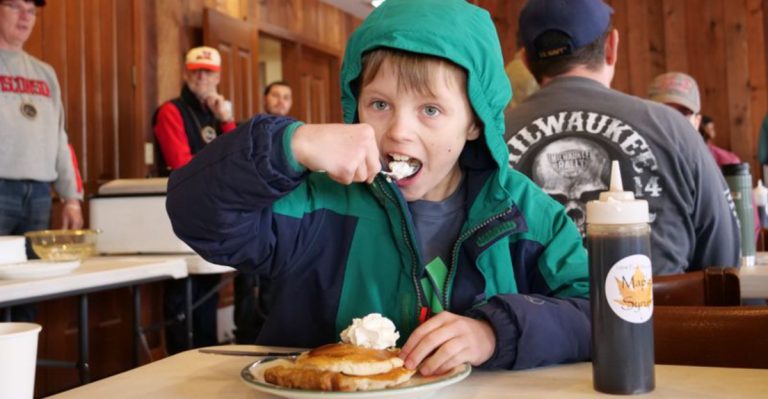 6 Wisconsin All-You-Can-Eat Pancake Suppers That Feel Like Pure Tradition