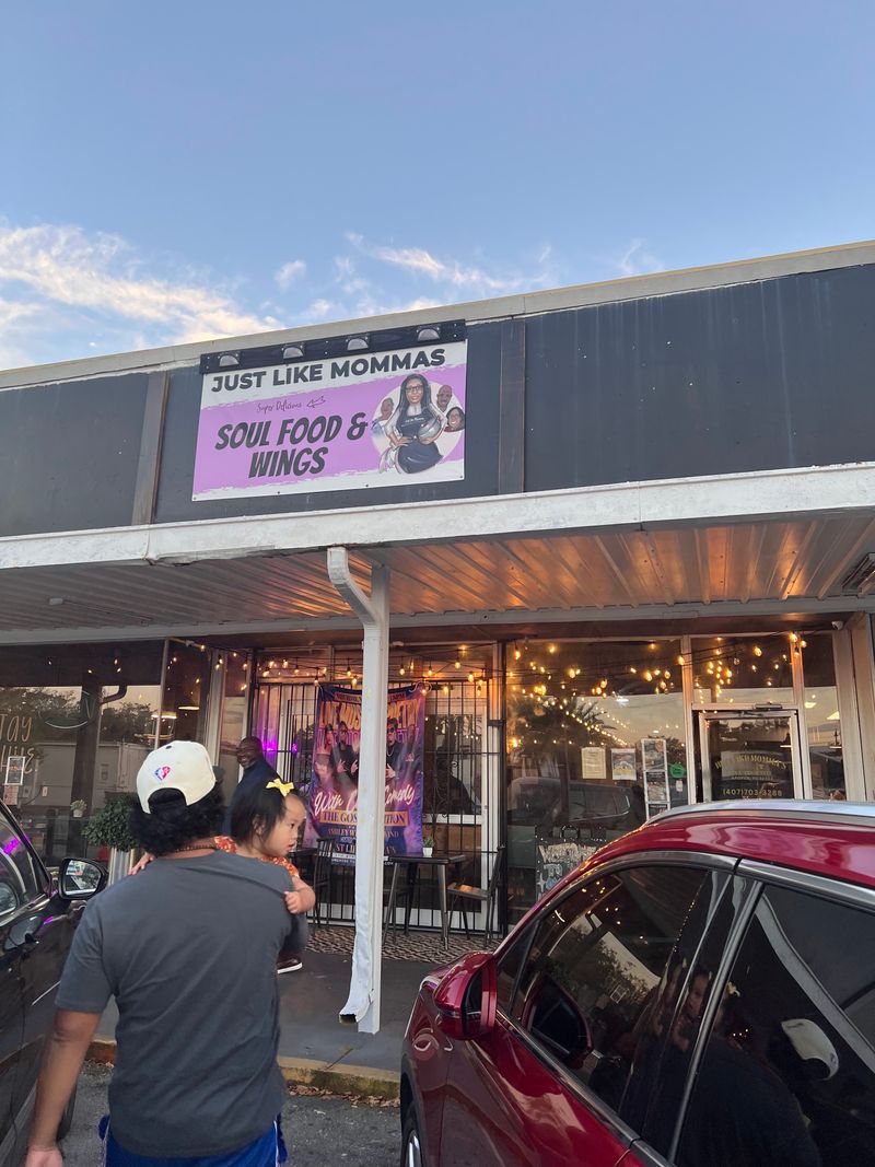7. Just Like Momma's Soul Food & Wings, Apopka