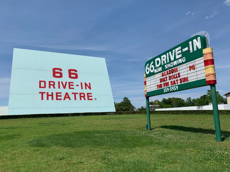66 Drive-In Theatre 66 Drive-In Theatre