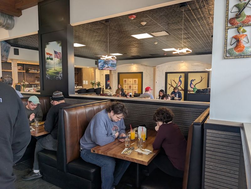 SangEat Indian Restaurant & Bar - Champaign