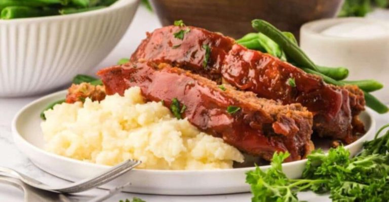 7 Hole-In-The-Wall Alabama Soul Food Restaurants That Locals Say Taste Just Like Sunday Dinner