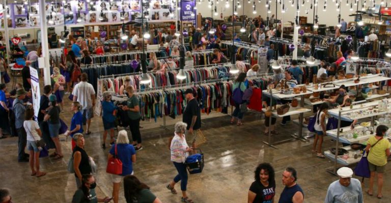 7 Huge Thrift Stores In Arizona With Unbeatable Bargains You’ll Want To Drive For This Spring