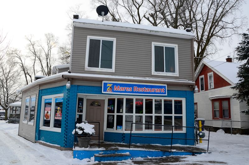 7 Mares Restaurant