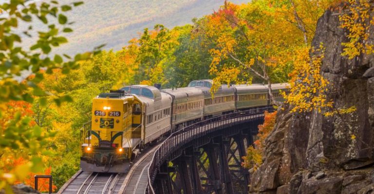 7 New Hampshire Train Rides That Reveal The State’s Most Stunning Autumn Scenery