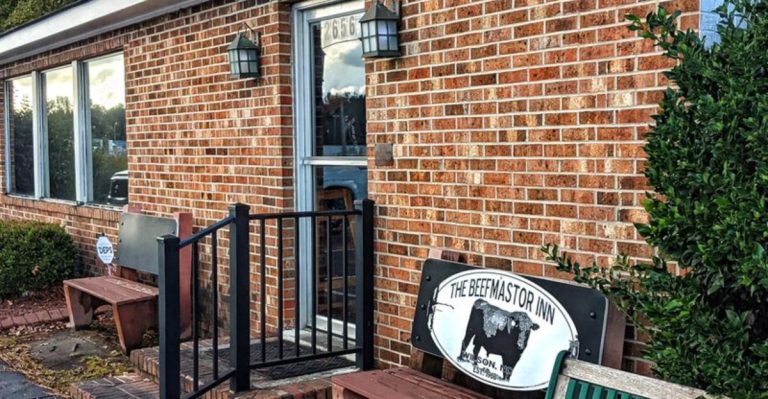 7 North Carolina Steakhouses That Don’t Look Fancy, But Get It Just Right