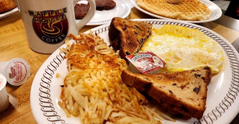 7 Waffle House Orders Georgia Locals Know By Heart But Tourists Usually Miss