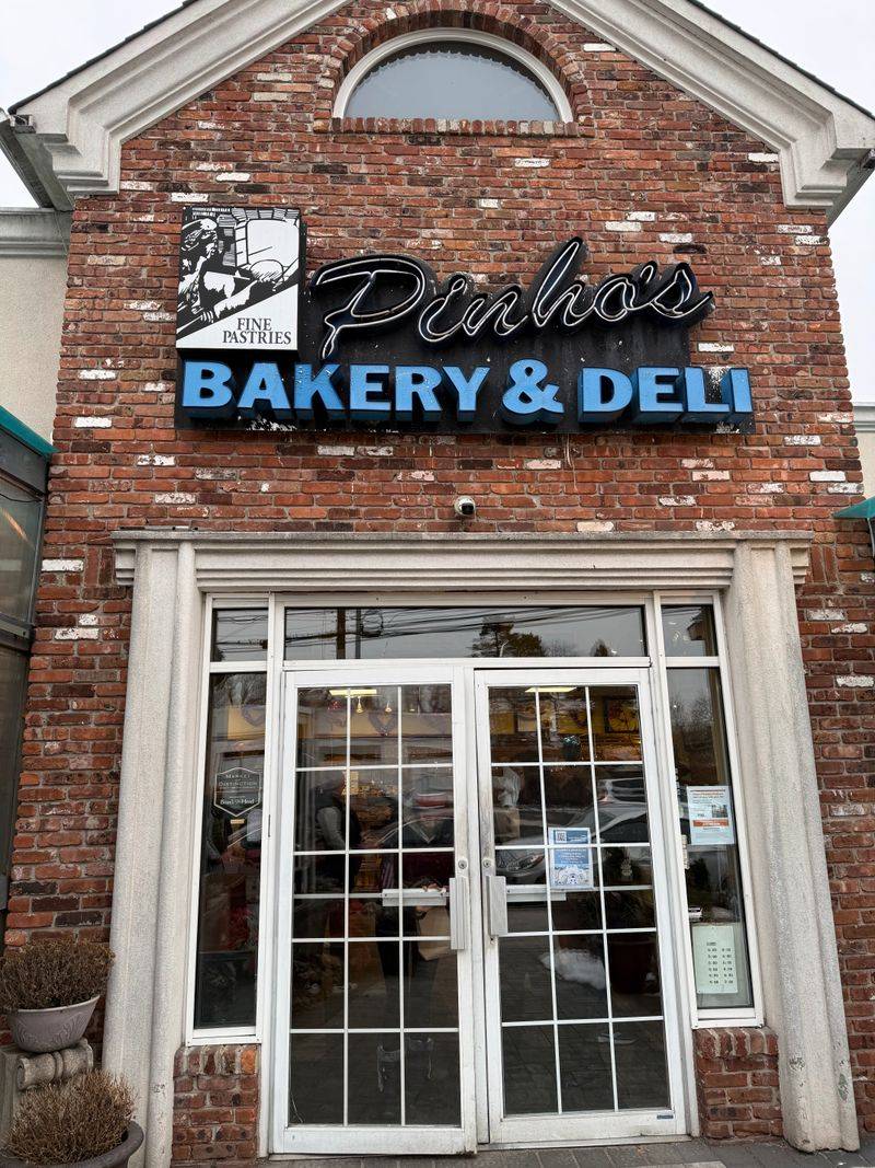 8. Pinho's Bakery, Roselle