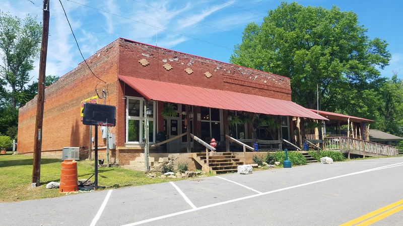Gilbert General Store, Gilbert