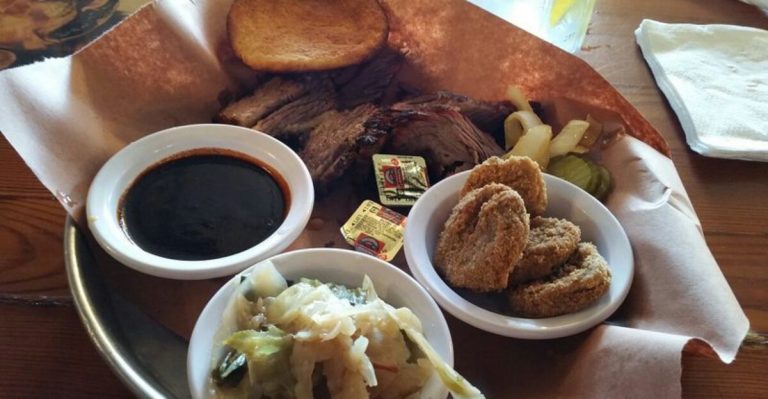8 Georgia Buffets That Disappoint And 5 That Get Southern Comfort Just Right