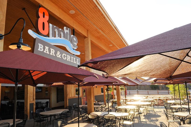 8 Mile Bar & Grill, Cañon City