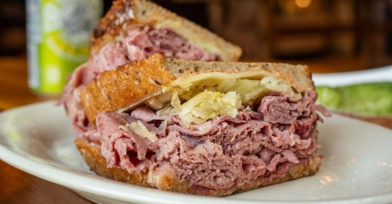 8 Ohio Sandwich Counters That Locals Swear Leave Chains In The Dust