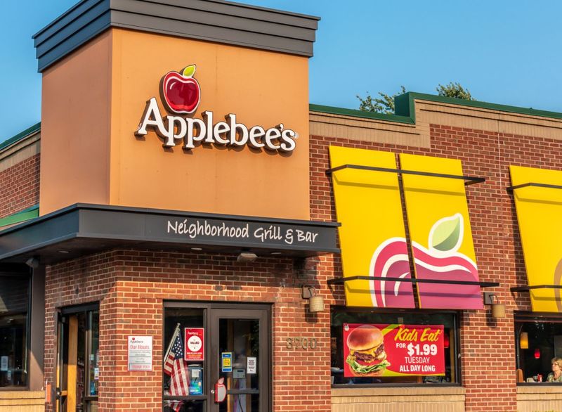 Applebee's: Neighborhood Grill No More