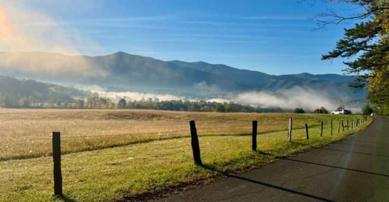 8 Tennessee Mountain Towns That Locals Say Aren’t The Same Anymore