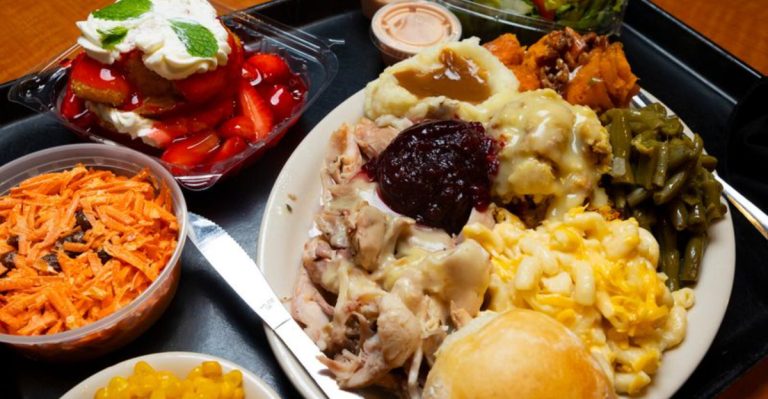 8 Texas Restaurant Chains That Totally Nail Spaghetti & Meatballs