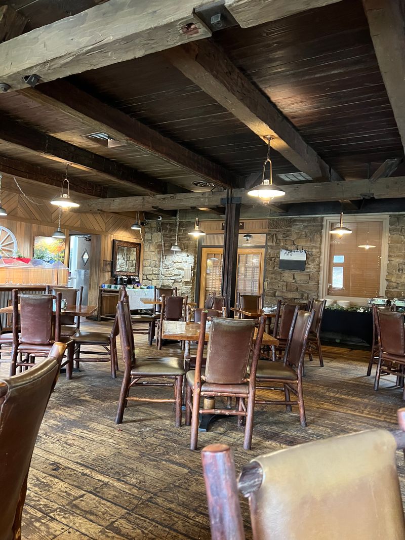 9. Little Gem Restaurant, Nashville