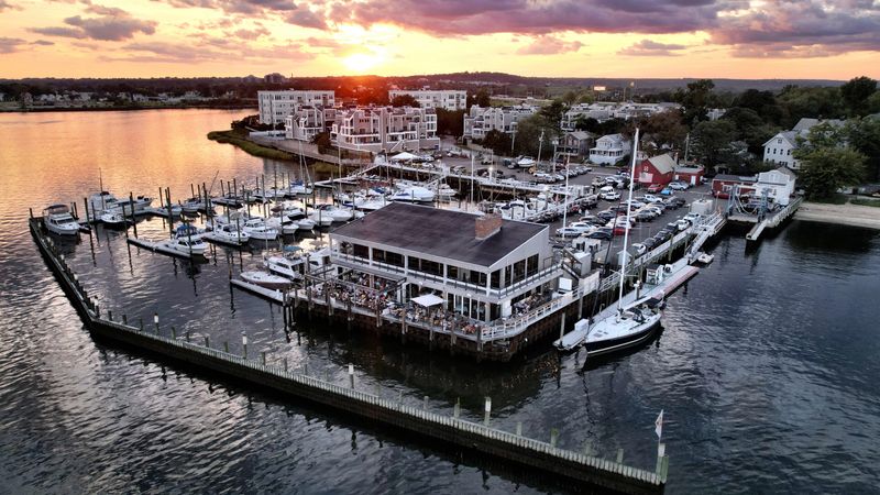 9. Shell & Bones Oyster Bar and Grill – New Haven, Connecticut