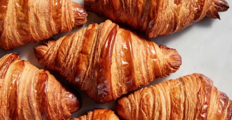 9 Breads To Avoid And 9 Better Options Dietitians Recommend