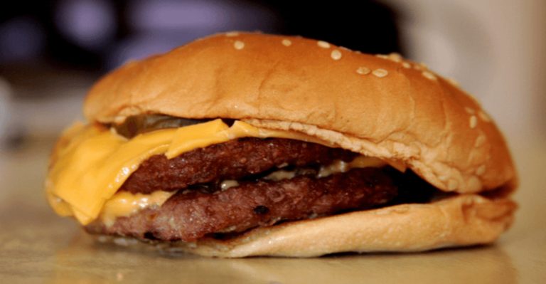 9 Fast Food Chains That Serve Low-Quality Beef