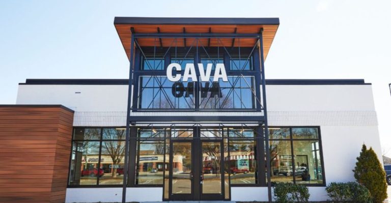 9 Georgia Chains Locals Have Moved On From & 9 New Favorites Winning Everyone Over