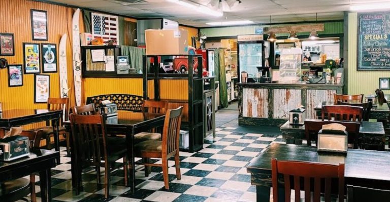 9 Hidden Arkansas Sandwich Joints Locals Can’t Stop Talking About