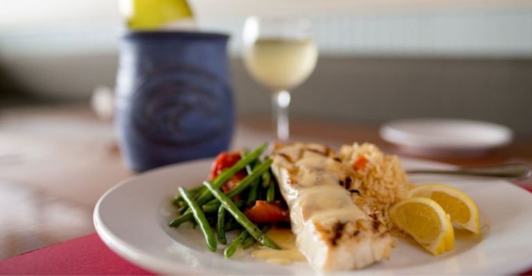 9 North Carolina Seafood Shacks That Are Way Better Than They Look