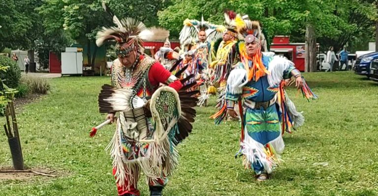 9 Ohio Spring Festivals That Will Make Your May Day Trip Truly Awesome