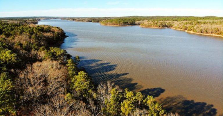 9 South Carolina Lakes So Clear And Quiet They Feel Like A Secret Worth Protecting