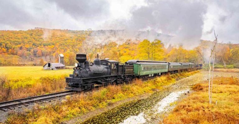 9 West Virginia Train Rides That Show Off The State’s Best Fall Colors
