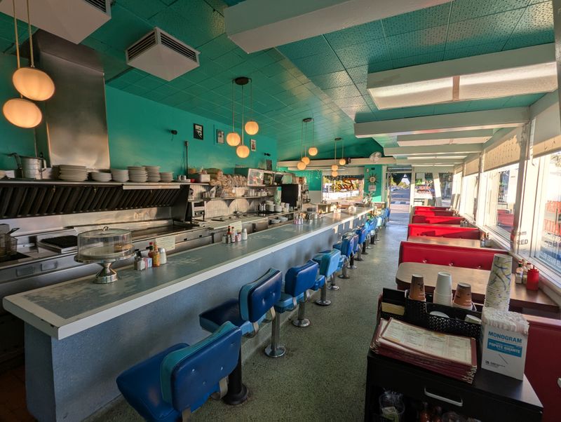 10. Rae's Restaurant, Santa Monica, California