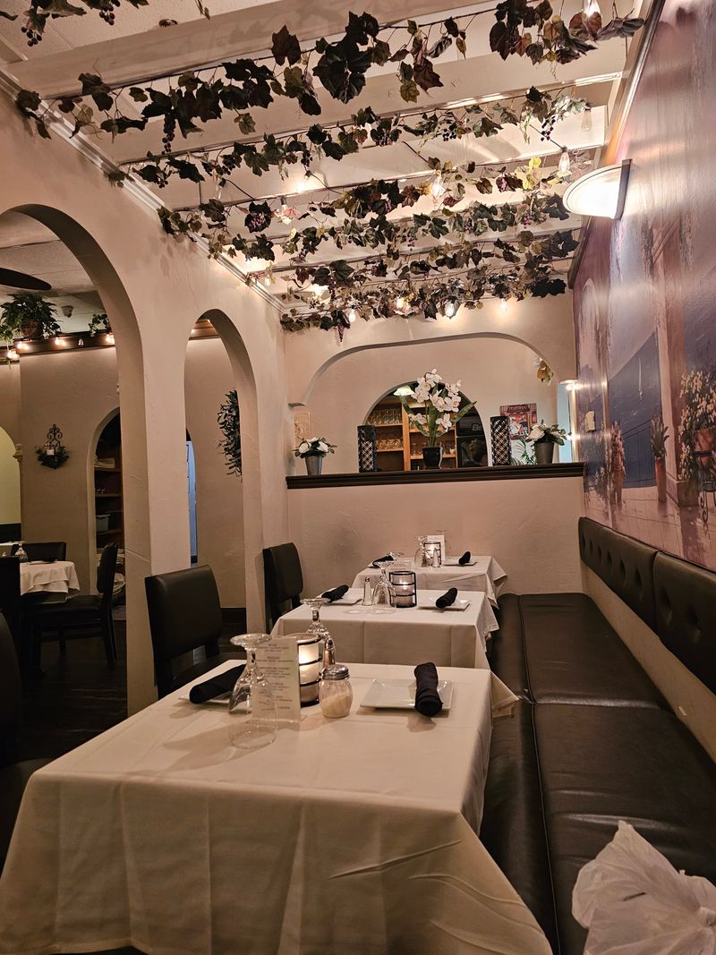 10. Trattoria Amalfi - Salem, New Hampshire