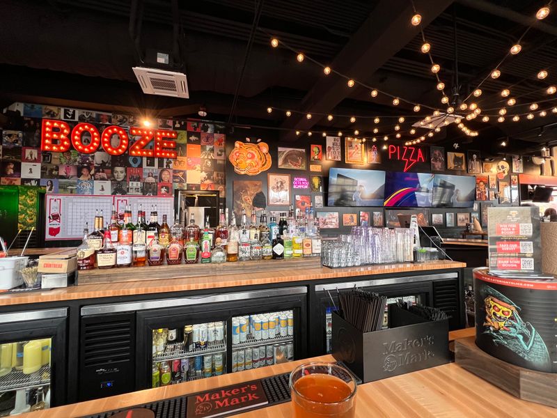 10. Mikey's Late Night Slice, Columbus (South 4th St)