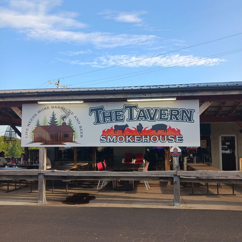 10. The Tavern Smokehouse - Camdenton, Missouri