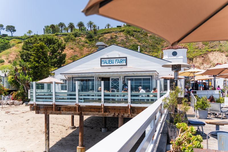 10. Malibu Farm Restaurant (At The Pier) 
