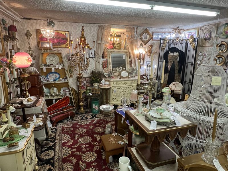 A 30-Acre Treasure Hunt Waiting In Lake County