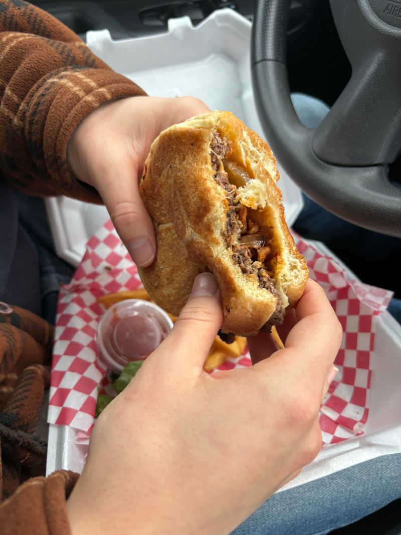 Loyal Customers Choose El Gym Over Fast Food Chains Every Time