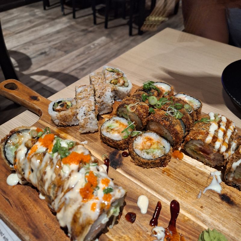 Izziban Sushi & BBQ – Orlando