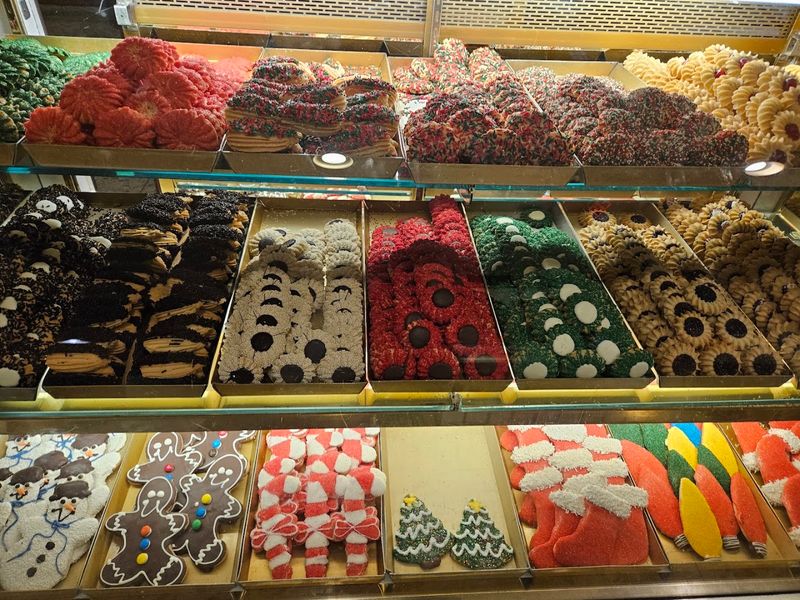 A Bakery Inside A Diner? Yes, Really