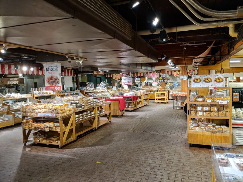 A Bakery Section That Smells Like Pure Happiness A Bakery Section That Smells Like Pure Happiness