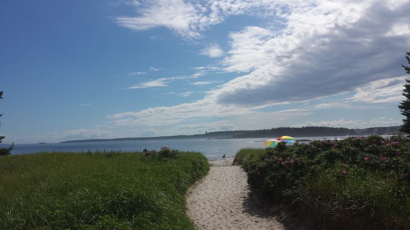 A Beach With Local Memory