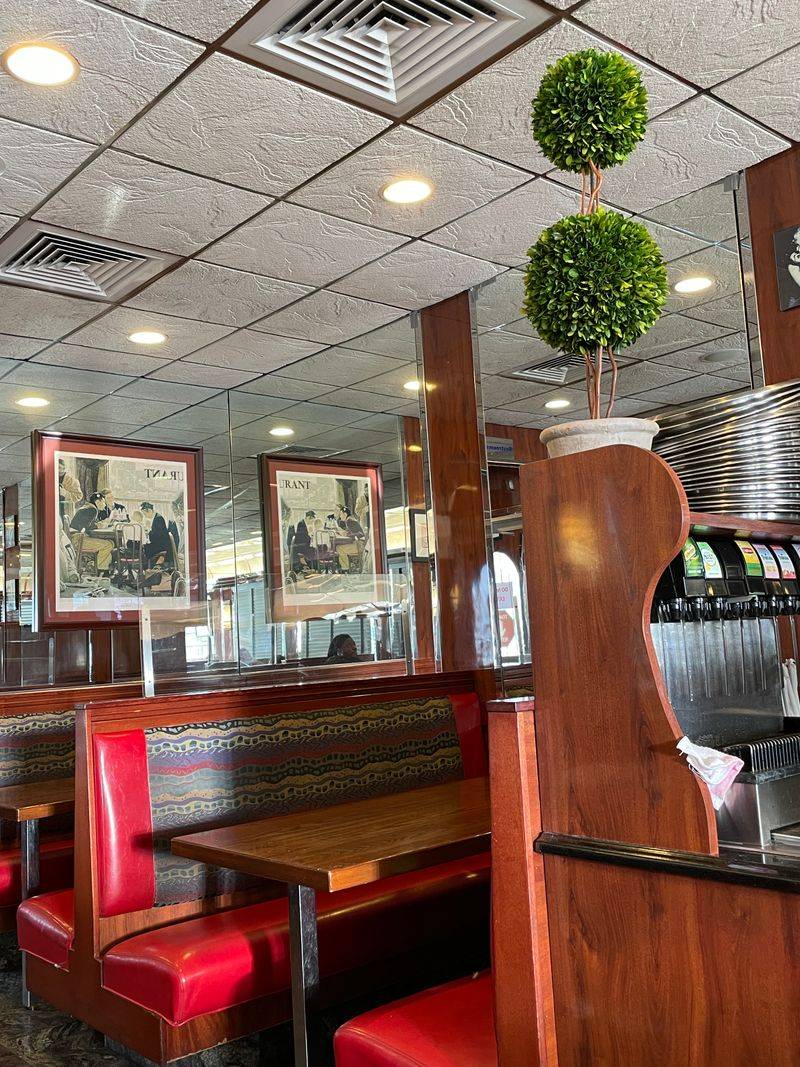 Decor, Ambiance, And The Mood At Your Table