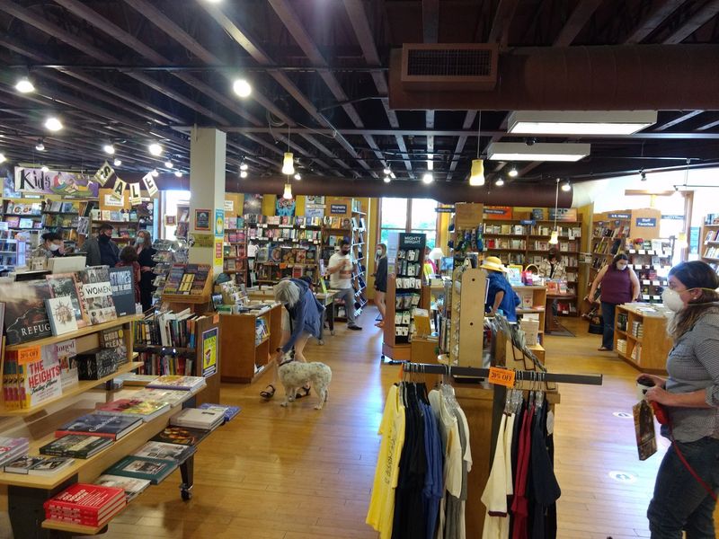 A Book Selection That Keeps You Wandering