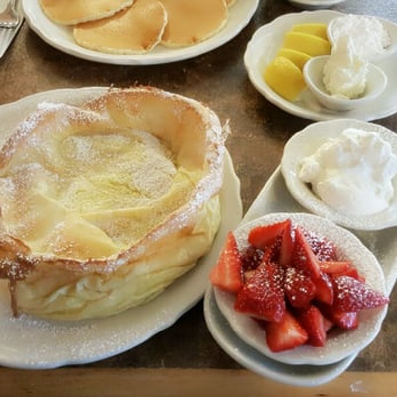 A Breakfast-Only Spot That Owns Its Morning Hours
