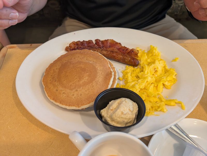 A Breakfast Spread That Makes Waking Up Easy