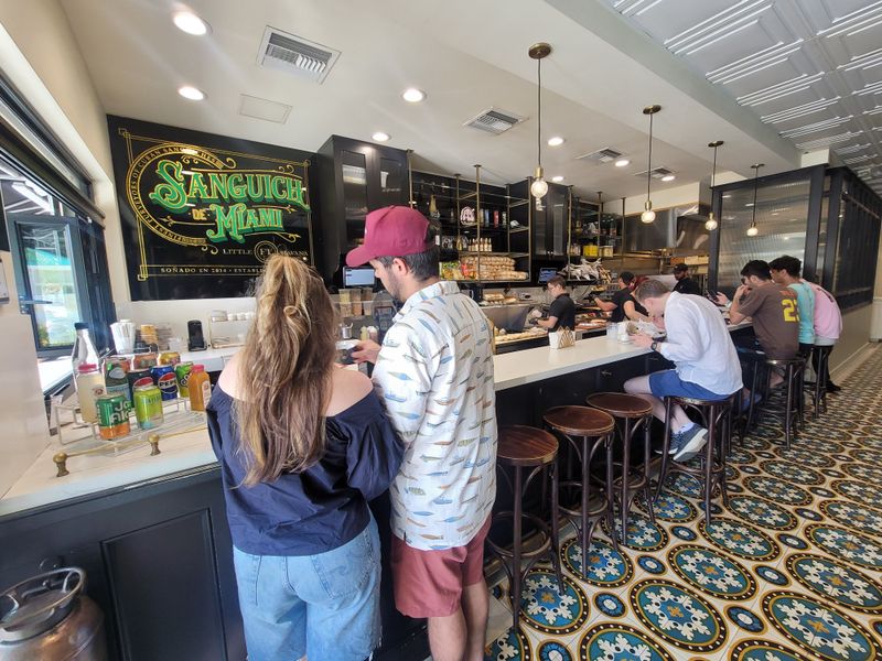 Decor, Ambiance, And Setting