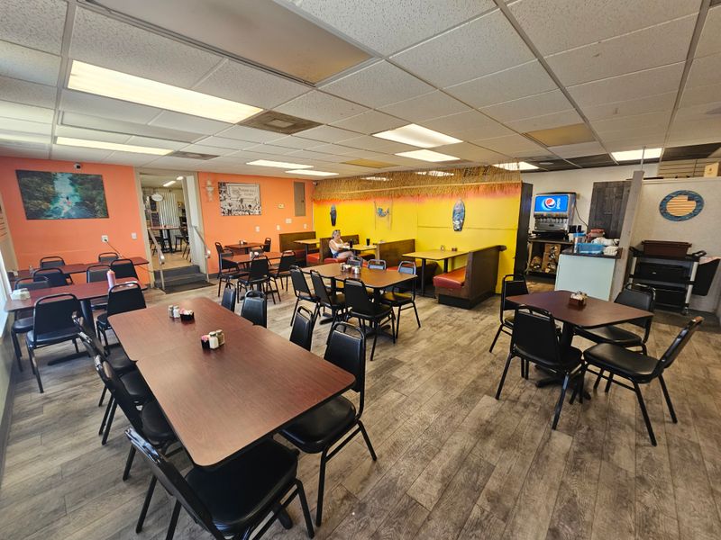 Decor, Ambiance, And Setting