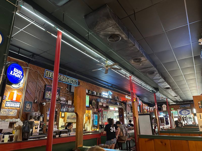 Decor, Ambiance, And Seating Vibe