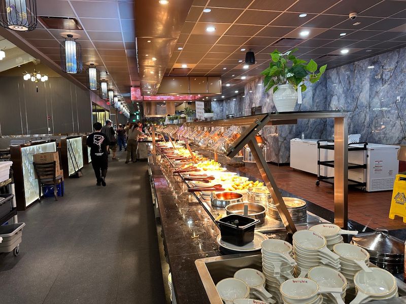 A Buffet That Stays Well Kept