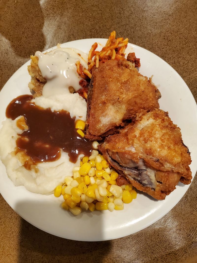 A Buffet That Tastes Like Sunday Dinner A Buffet That Tastes Like Sunday Dinner