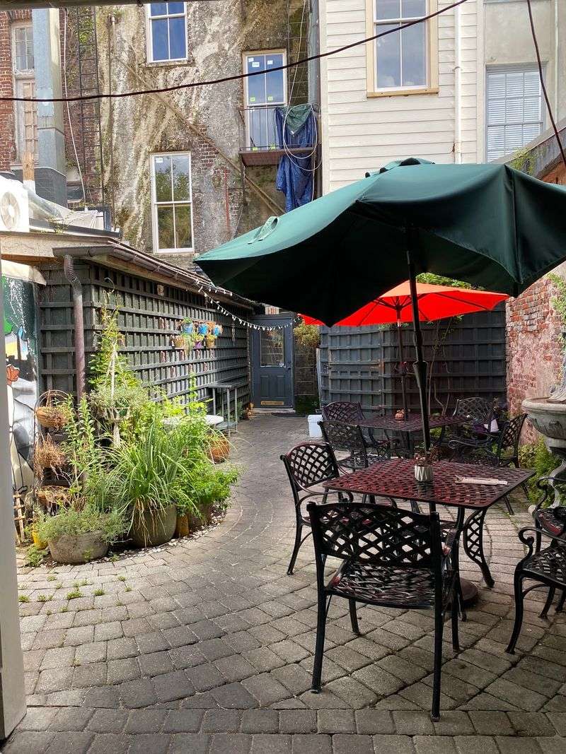 A Casual Charleston Lunch Spot With Plenty Of Personality