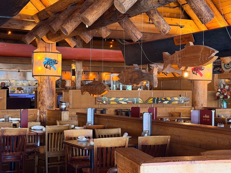 A Cedar-Style Lodge on the North Shore of Lake Union